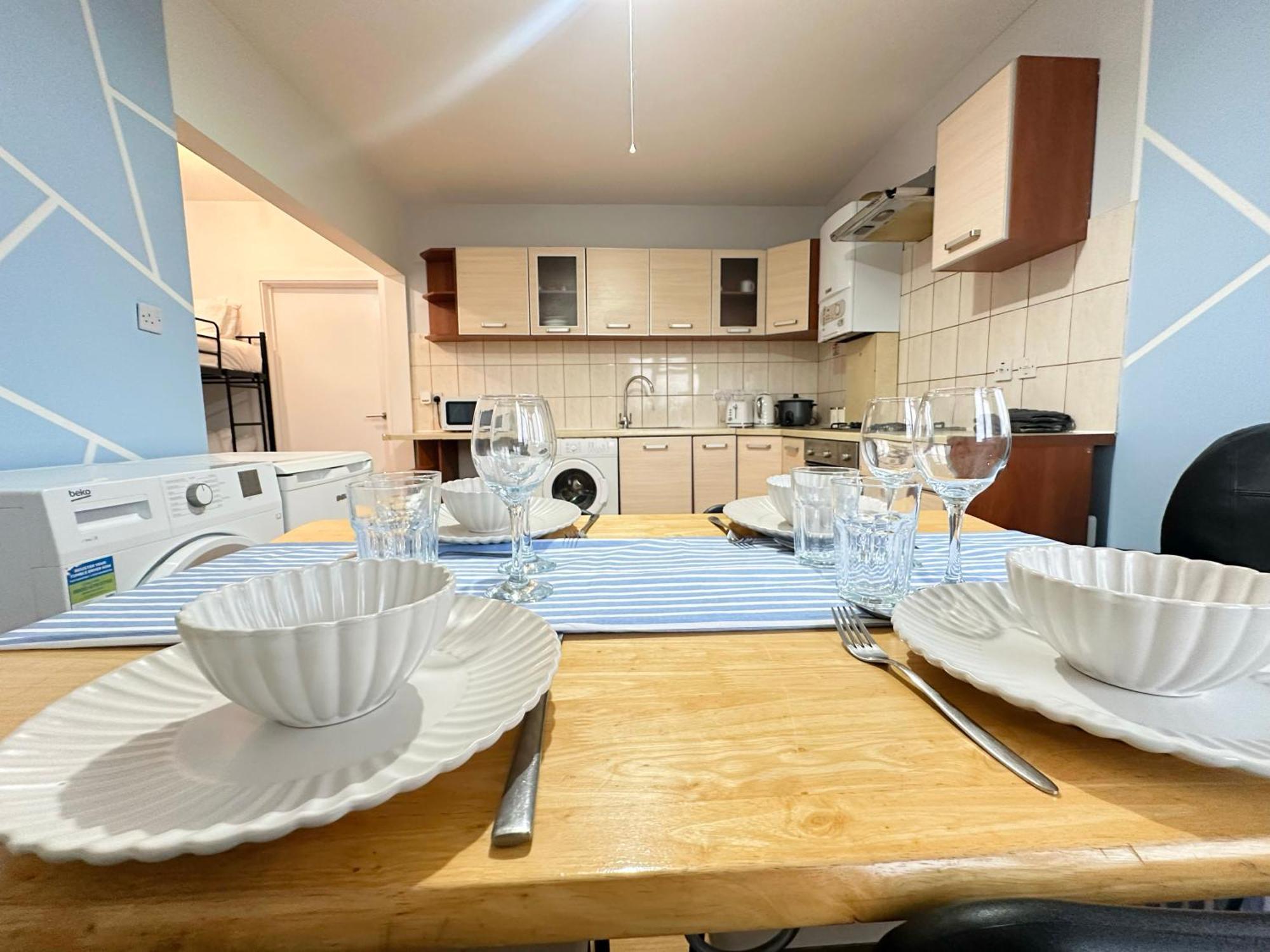 Acacia Wembley Stadium Apartments, By Edens Apartament