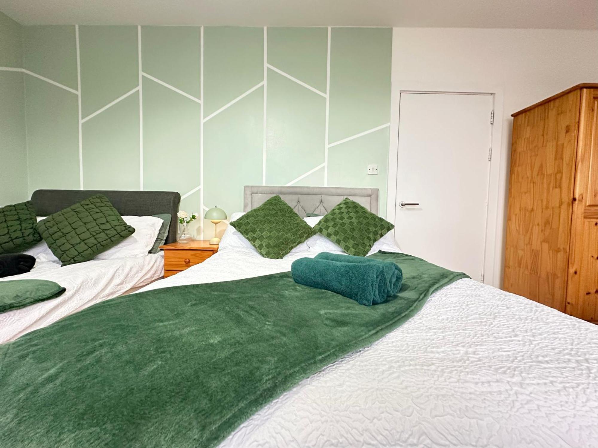 Acacia Wembley Stadium Apartments, By Edens * Londra